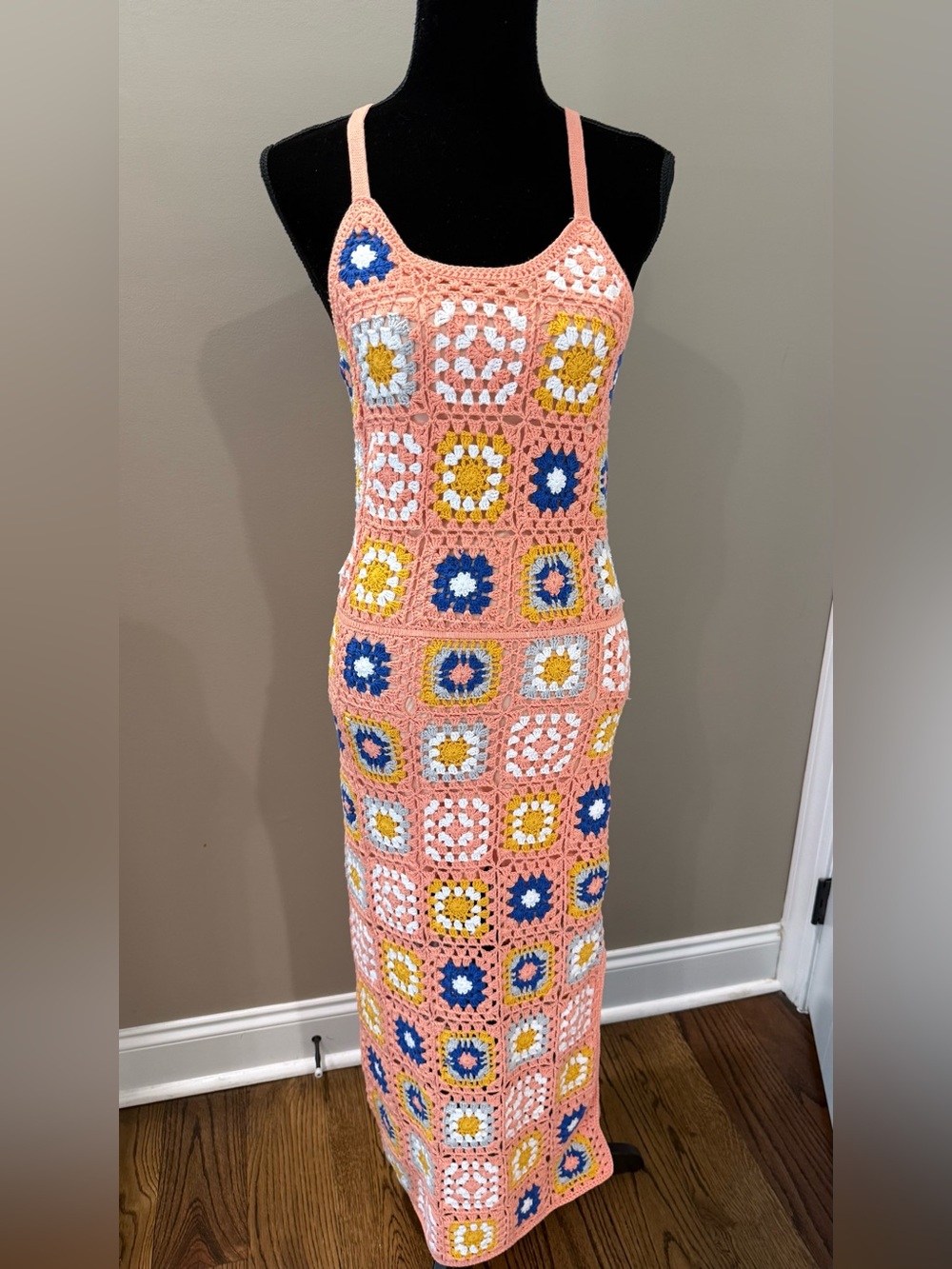 NEW Women’s PINK LILY coral crochet midi dress- Size small